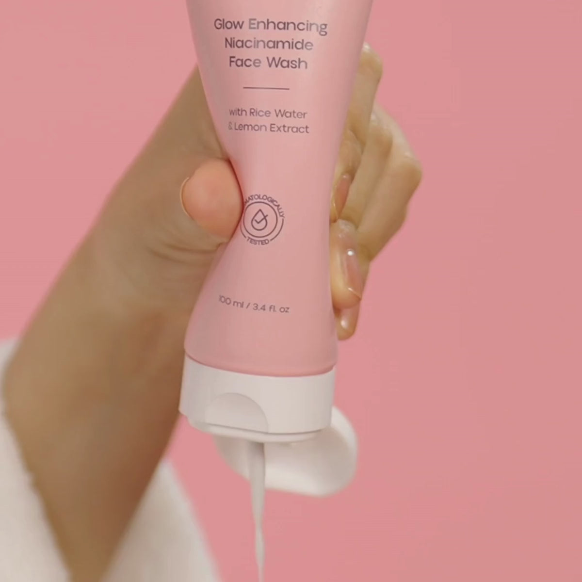 Glow Enhancing Niacinamide Face Wash